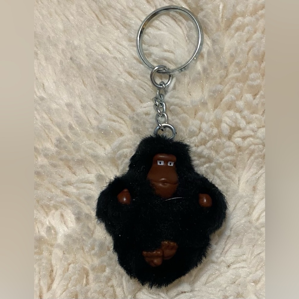 Kipling monkey keychain/Bag charm
Black NWT. Plush